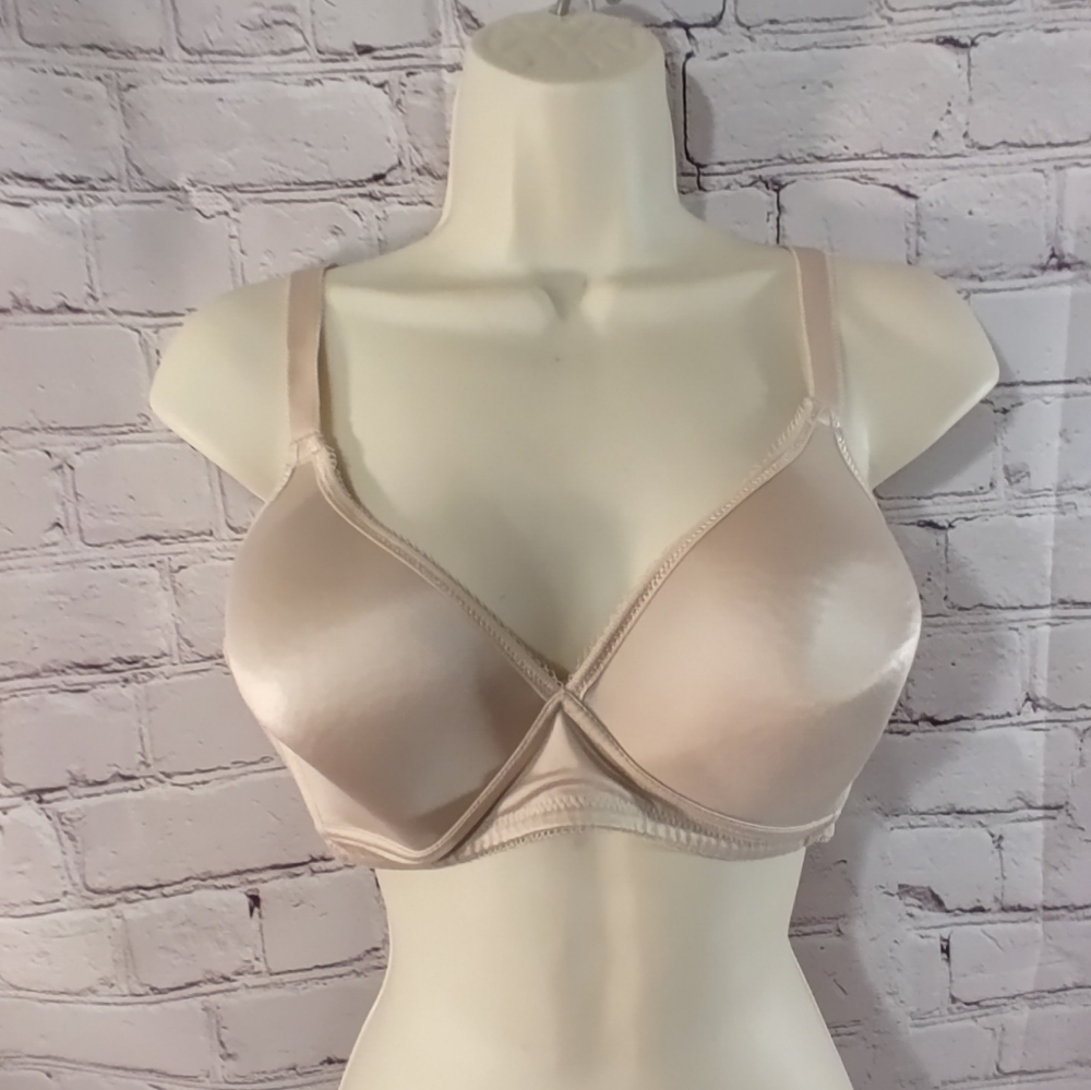 Wacoal Basic Beauty Full Contour Wireless Bra Cre… - image 1